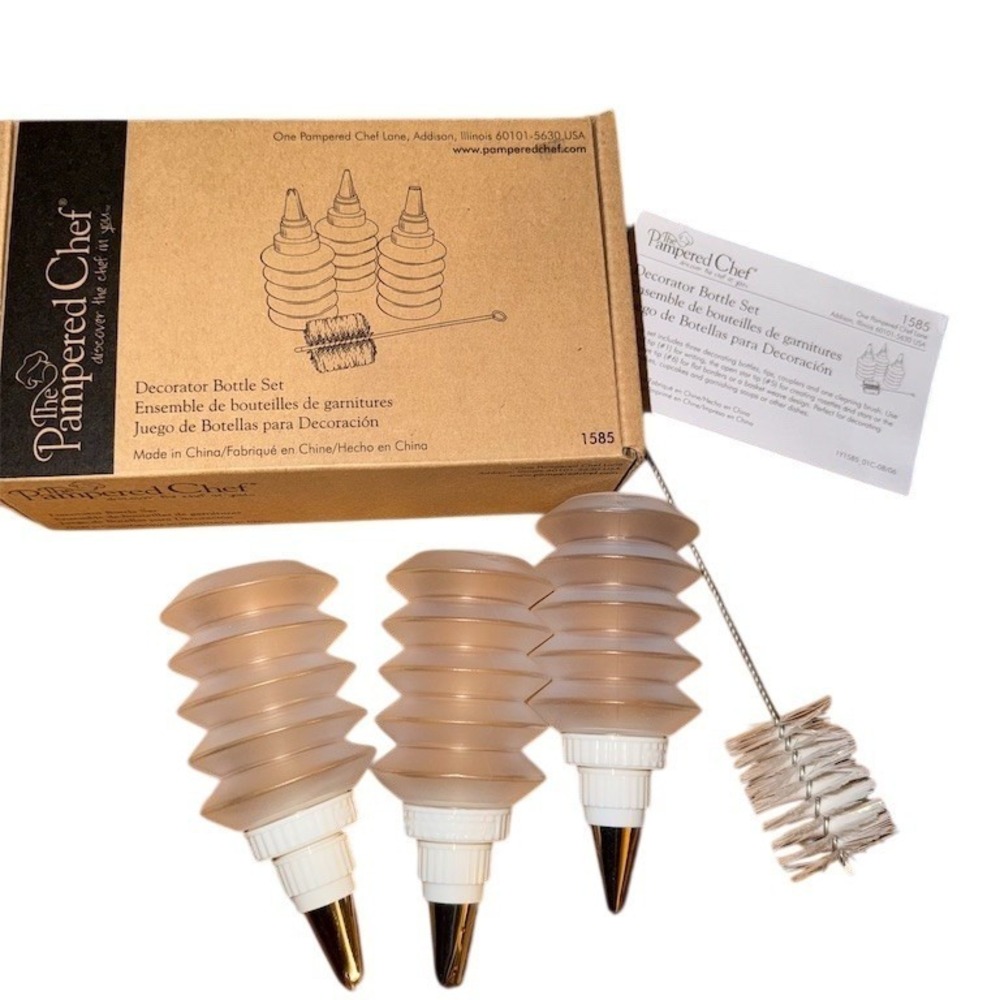 Pampered Chef Decorator Bottle Set 3 Bottles Tips Couplers Brush Box